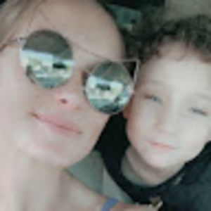 Meet your Posher, Carla